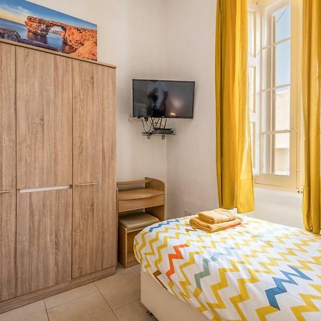 Hôtel Traditional Maltese Townhouse à Sliema Extérieur photo